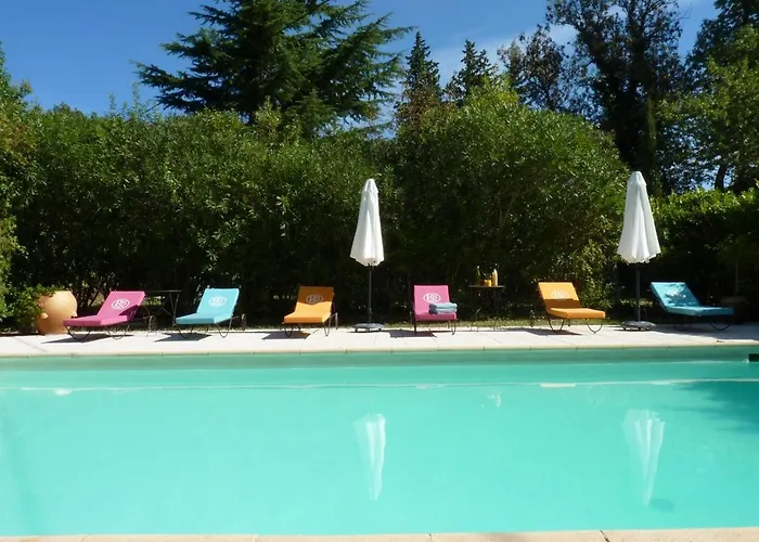 Domaine De Rhodes - Locations De Vacances / Vacation Rentals Avignon